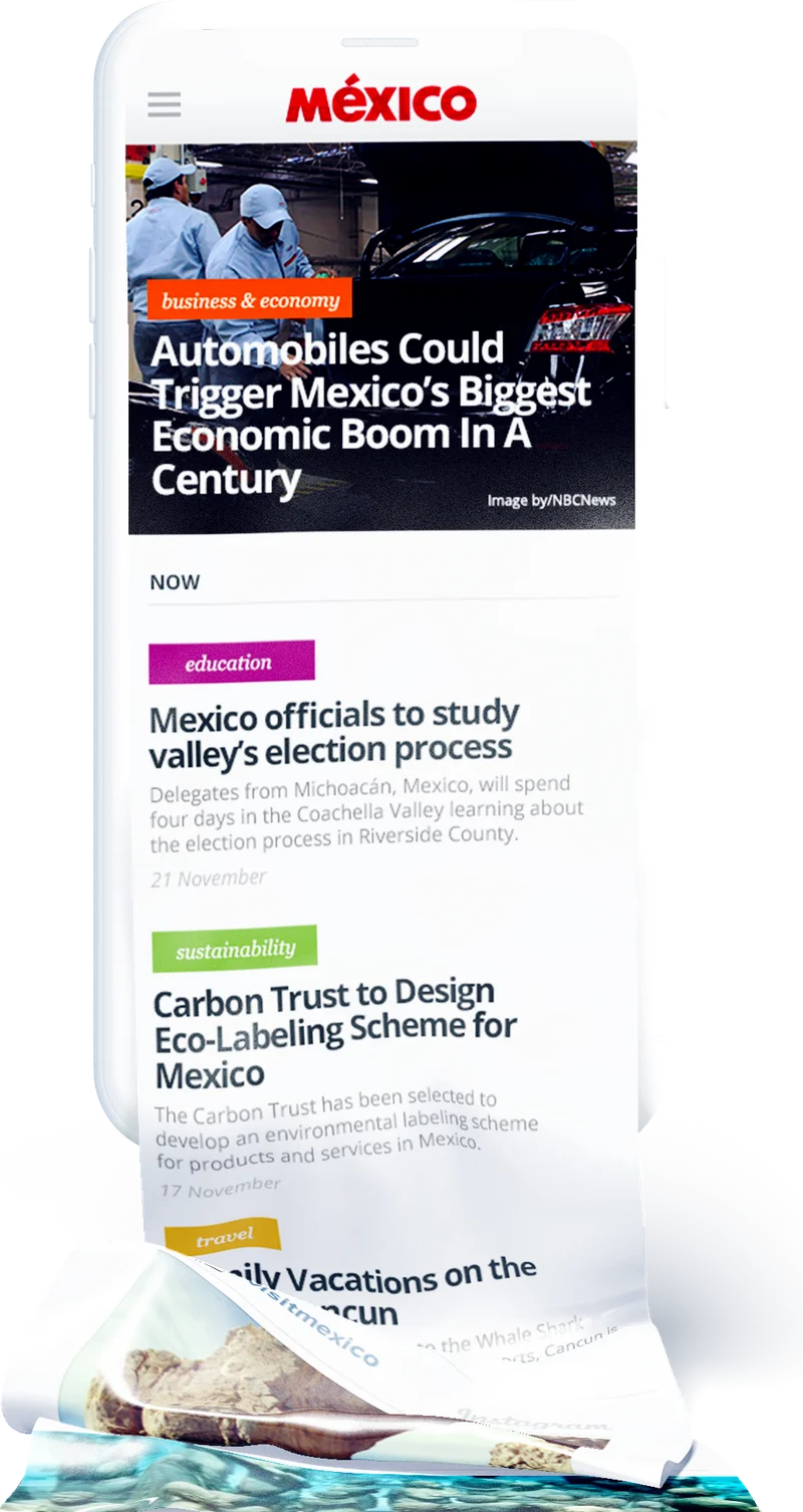 The Mexico.com site on a phone